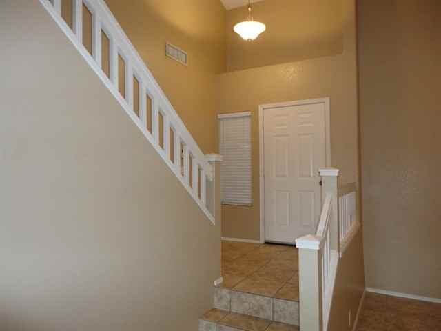 382 N Hudson Pl - Photo 2 of 21