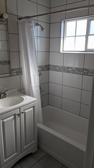 10310 Paramount Blvd - Photo 3 of 8