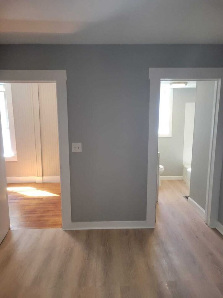 427 Hanover Street - Photo 3 of 10