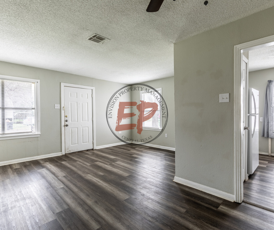 3926 Homan Avenue - Photo 2 of 8