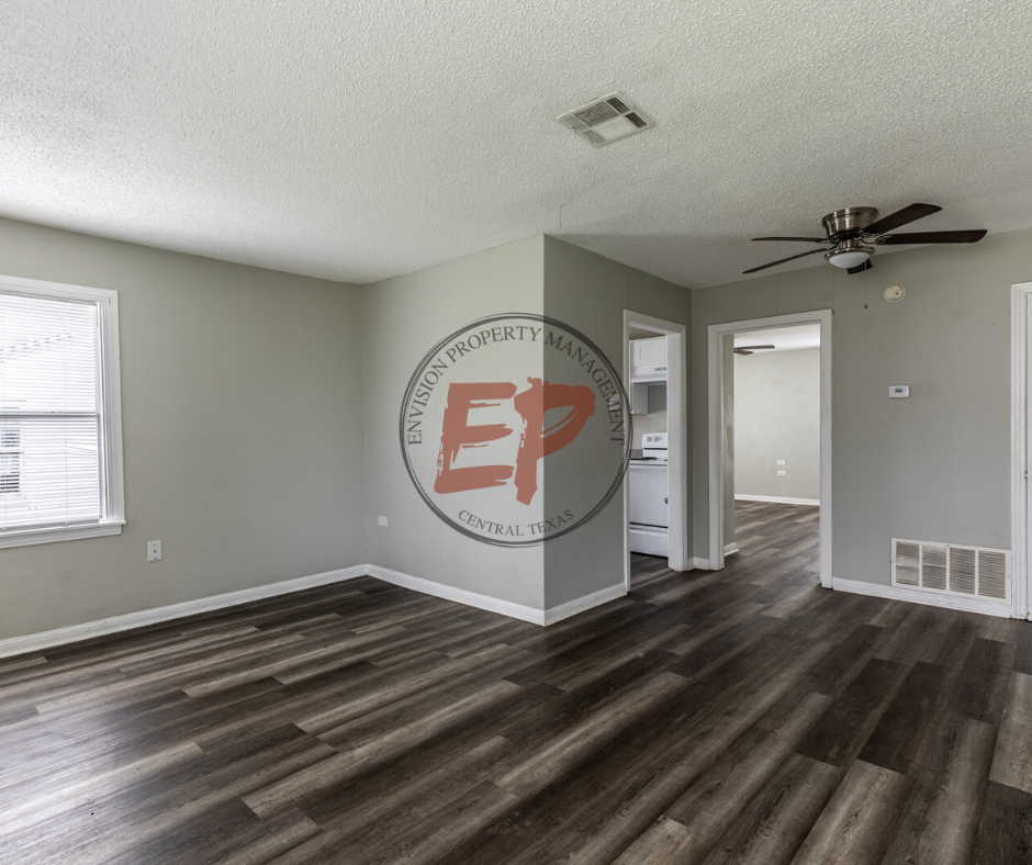 3926 Homan Avenue - Photo 3 of 8