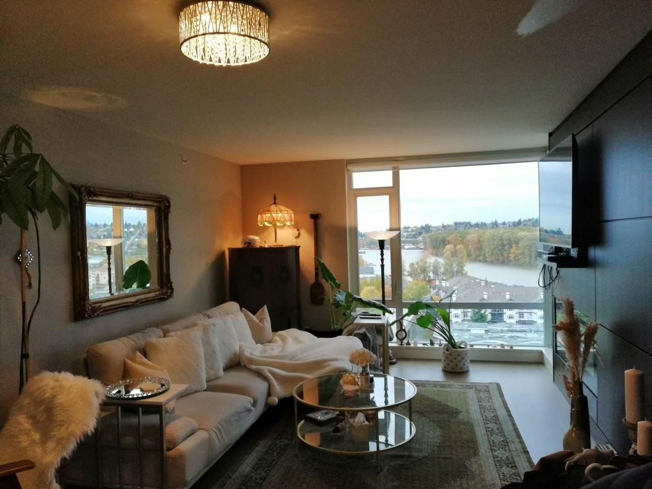 210 Salter Street - Photo 3 of 4