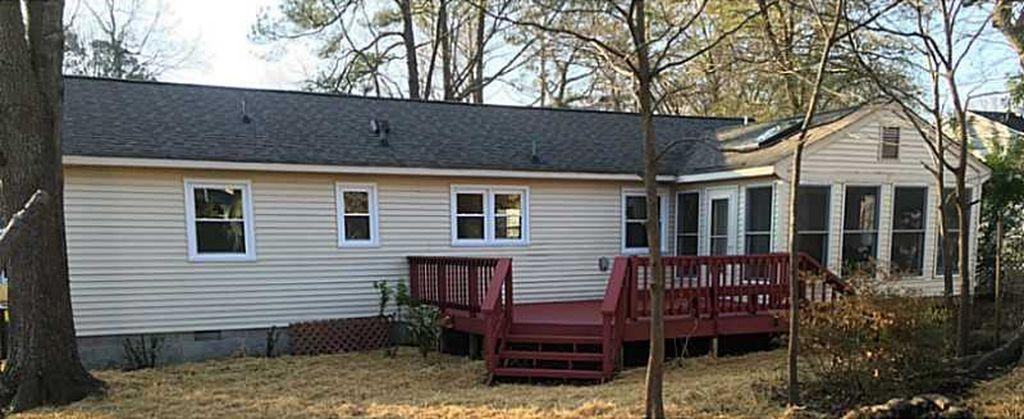 218 Collins Dr - Photo 2 of 5