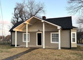 8510 Three Points Rd - Photo 1 of 1