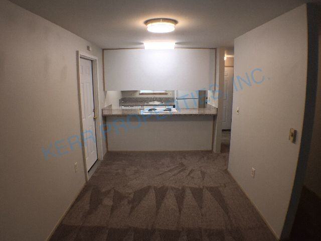 2219 Se Reedway St - Photo 3 of 15