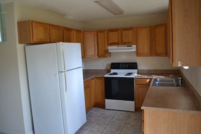 29 S Main St Apt F - Photo 4 of 29