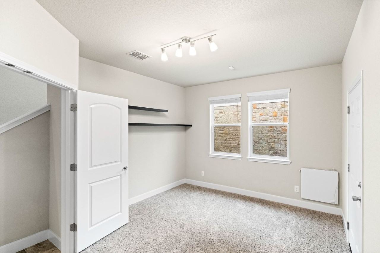 12815 Waterlily Way - Photo 6 of 50