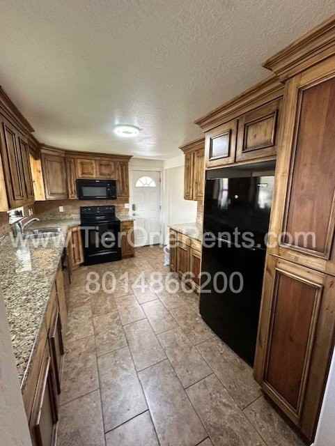 1470 S 240 E - Photo 4 of 23