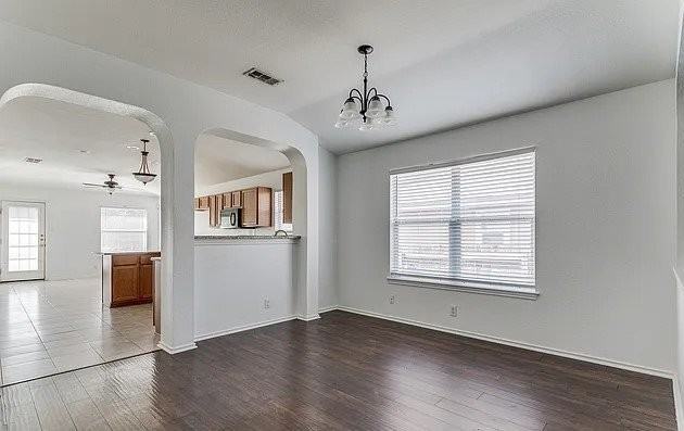 1222 Cougar Country - Photo 3 of 12