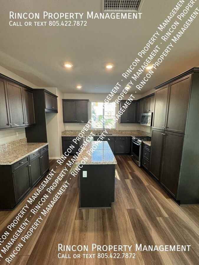 492 Limoneira Ln - Photo 2 of 35