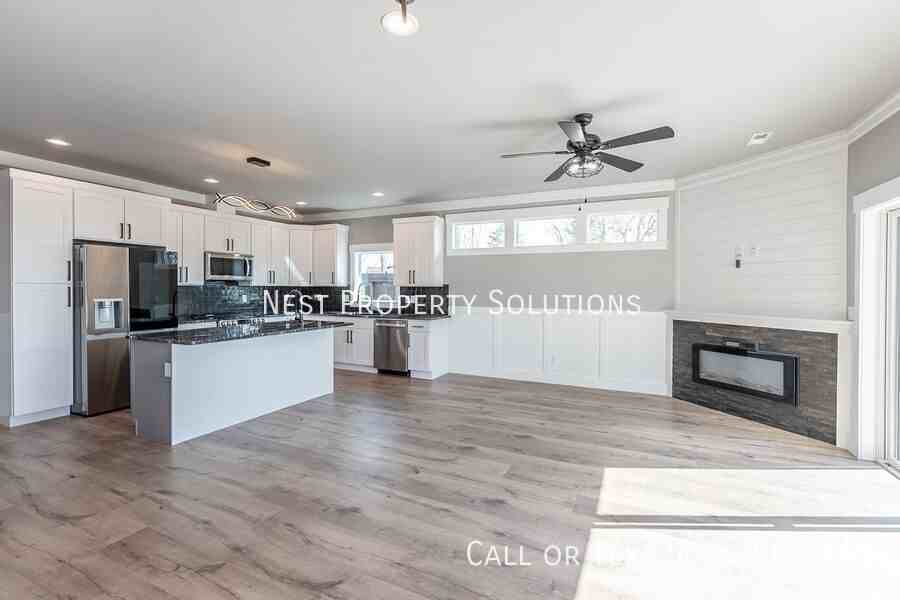 1331 Nanto Rd Ne #A - Photo 5 of 40