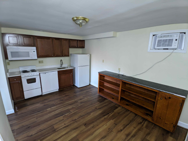 1612 Alexandria Dr #8 - Photo 4 of 12