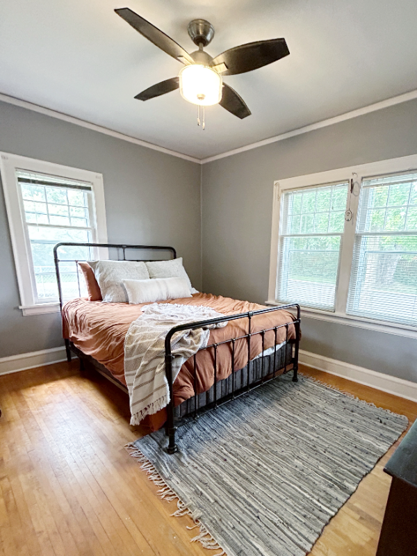 1202 Carlton Ave - Photo 2 of 12