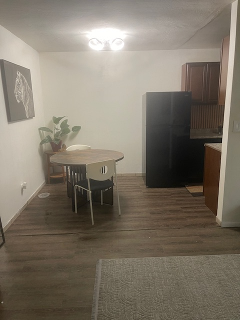 1629 Franklin St - Photo 5 of 9