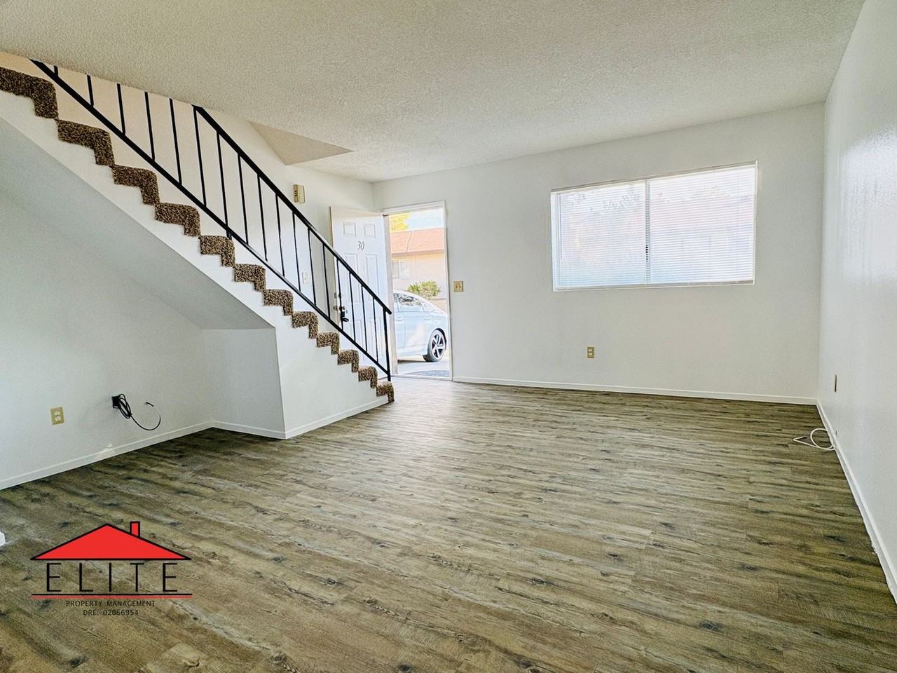 121 N Gateway Blvd #30 - Photo 6 of 20