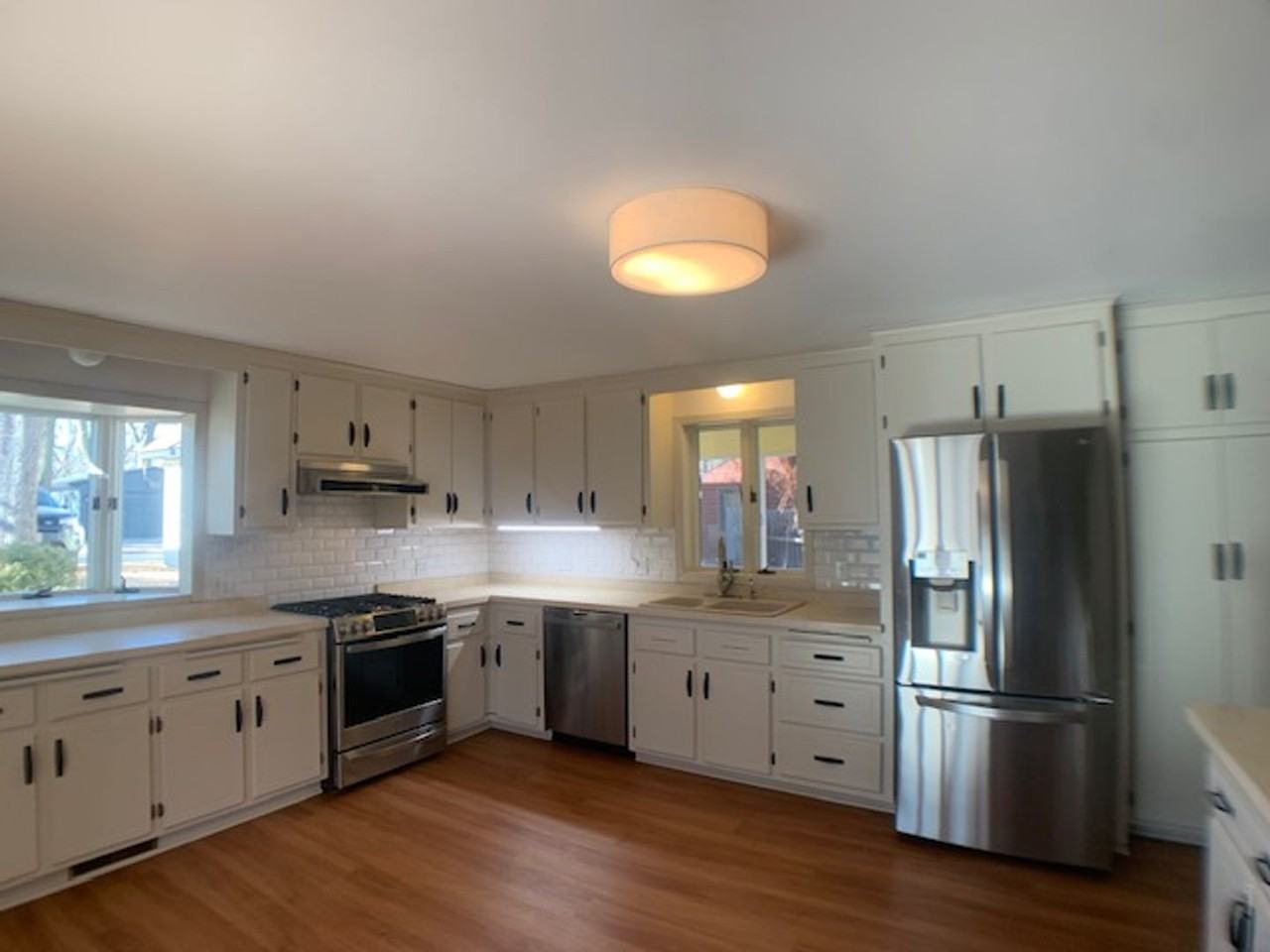 1395 Brown Rd S - Photo 3 of 37