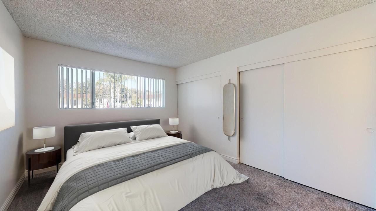 5757 University Ave - Photo 4 of 18