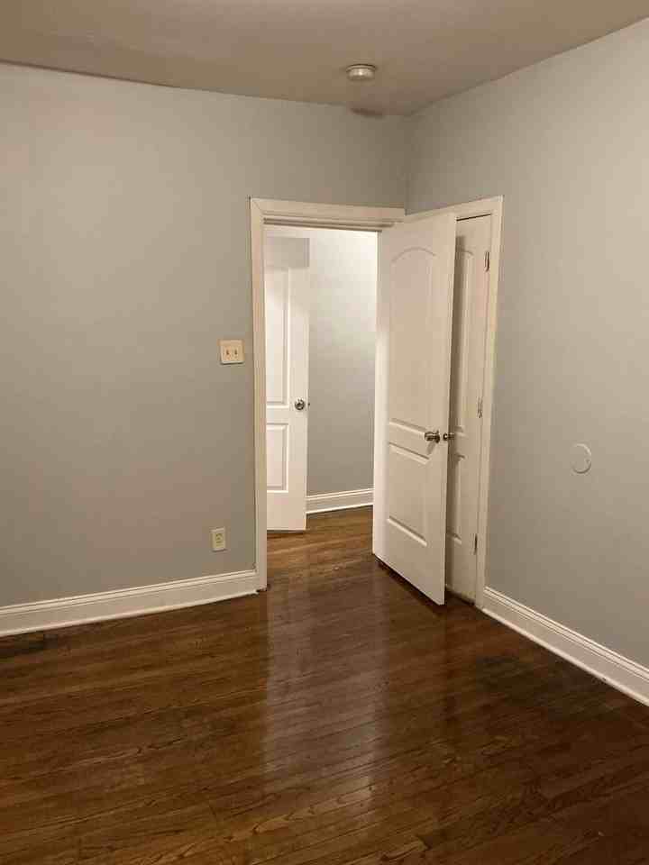 7914 S. Wabash Ave. - Photo 2 of 9