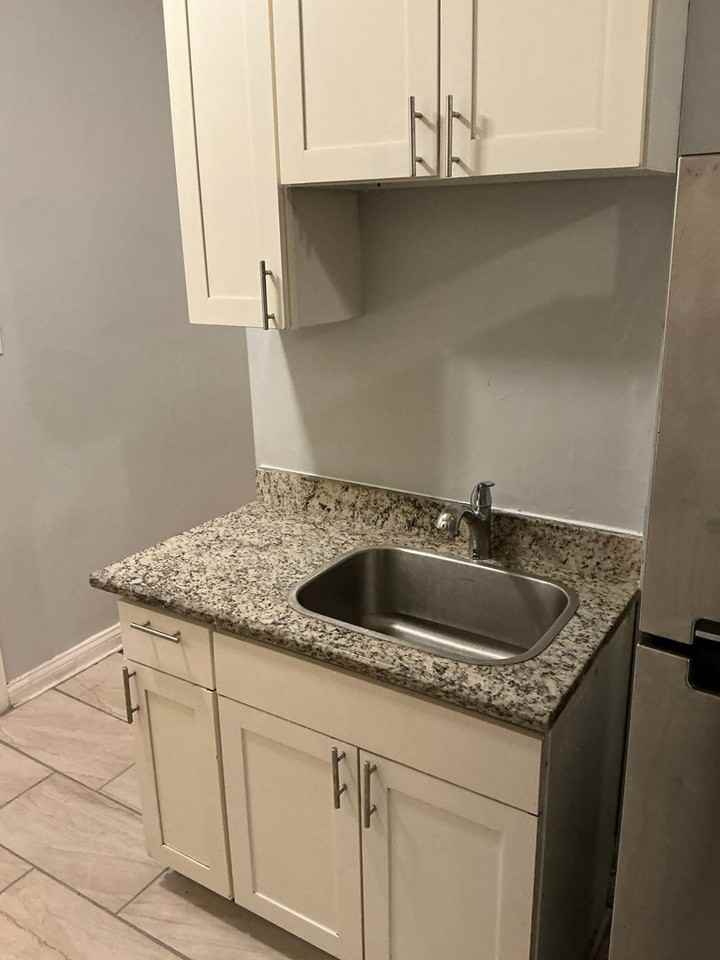 7914 S. Wabash Ave. - Photo 6 of 9