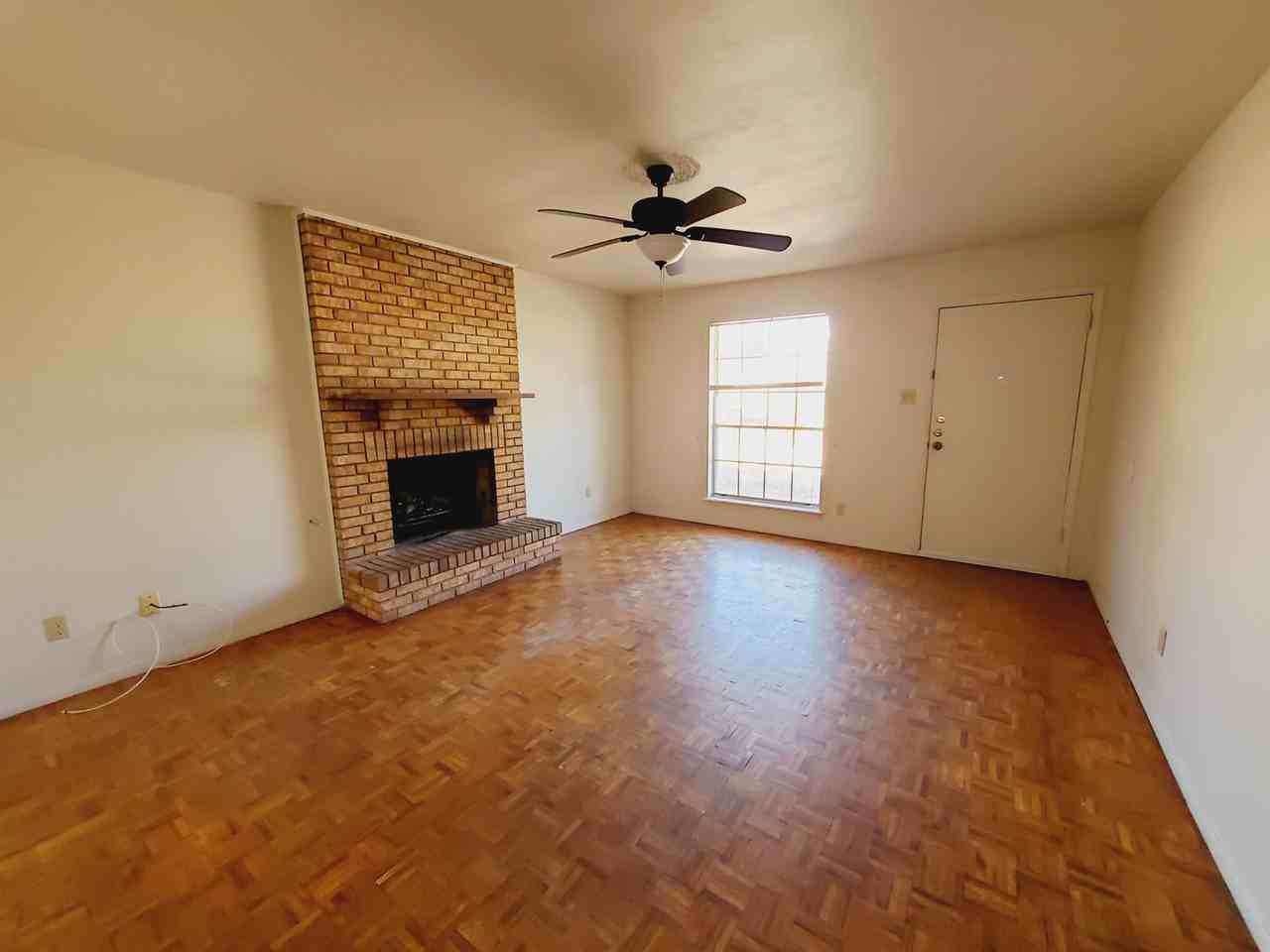 3148 Federal Ave - Photo 2 of 8