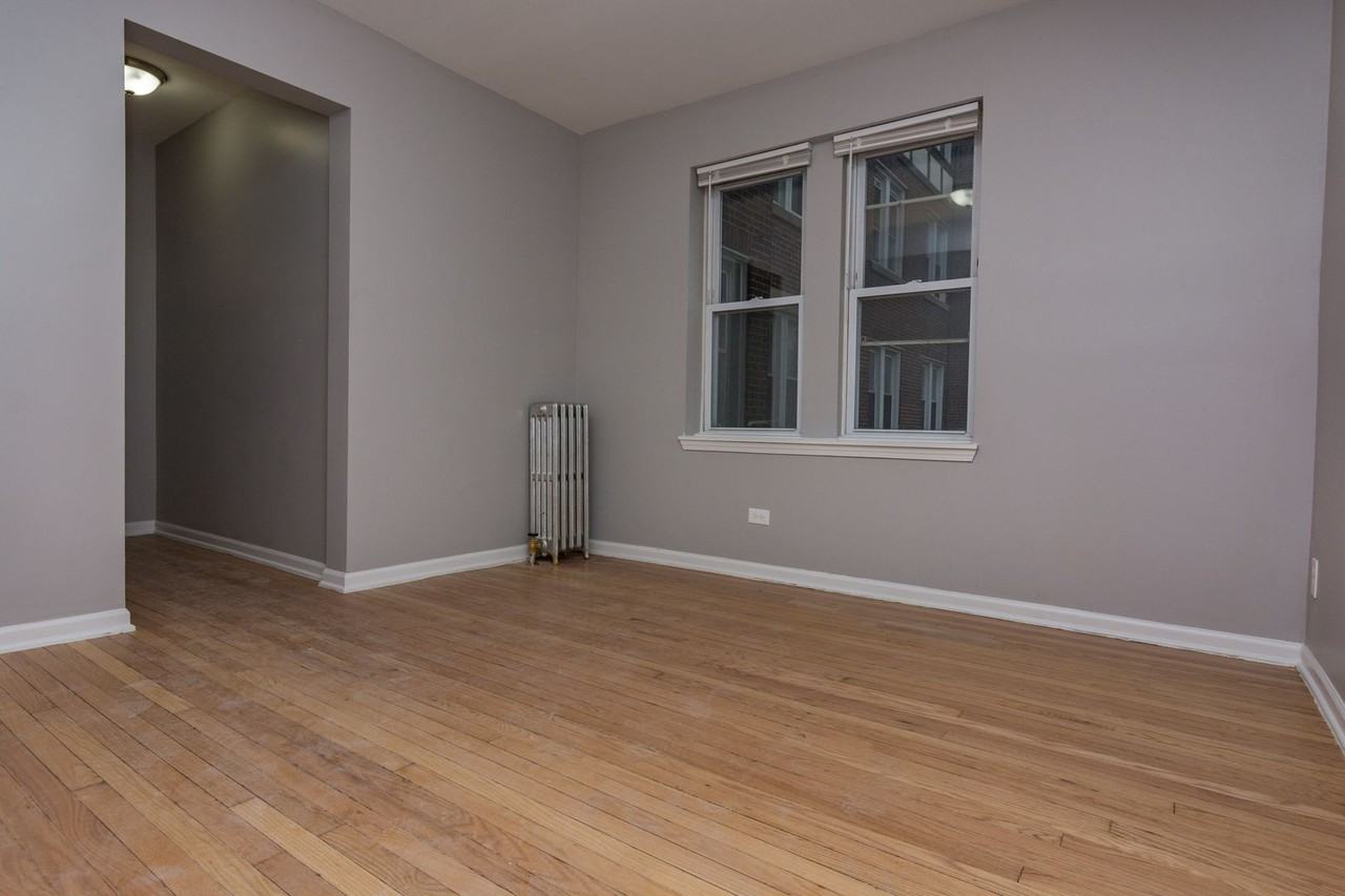 1131 E 79th Pl - Photo 5 of 12