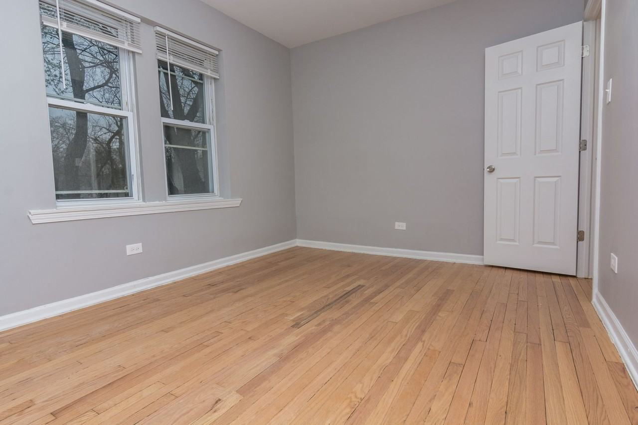 1131 E 79th Pl - Photo 6 of 12