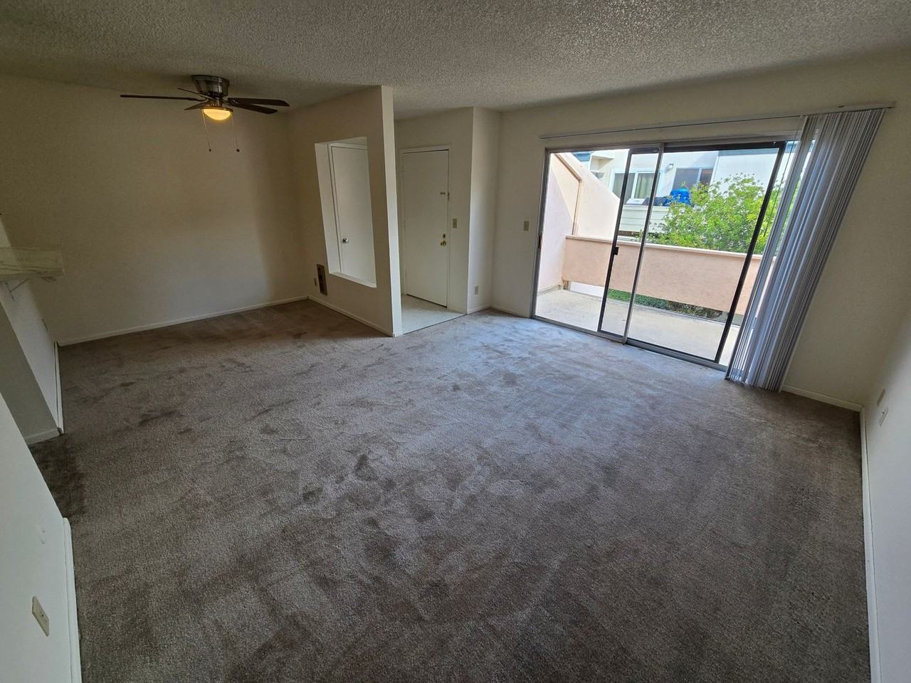 3250 Ashford St #O - Photo 2 of 11