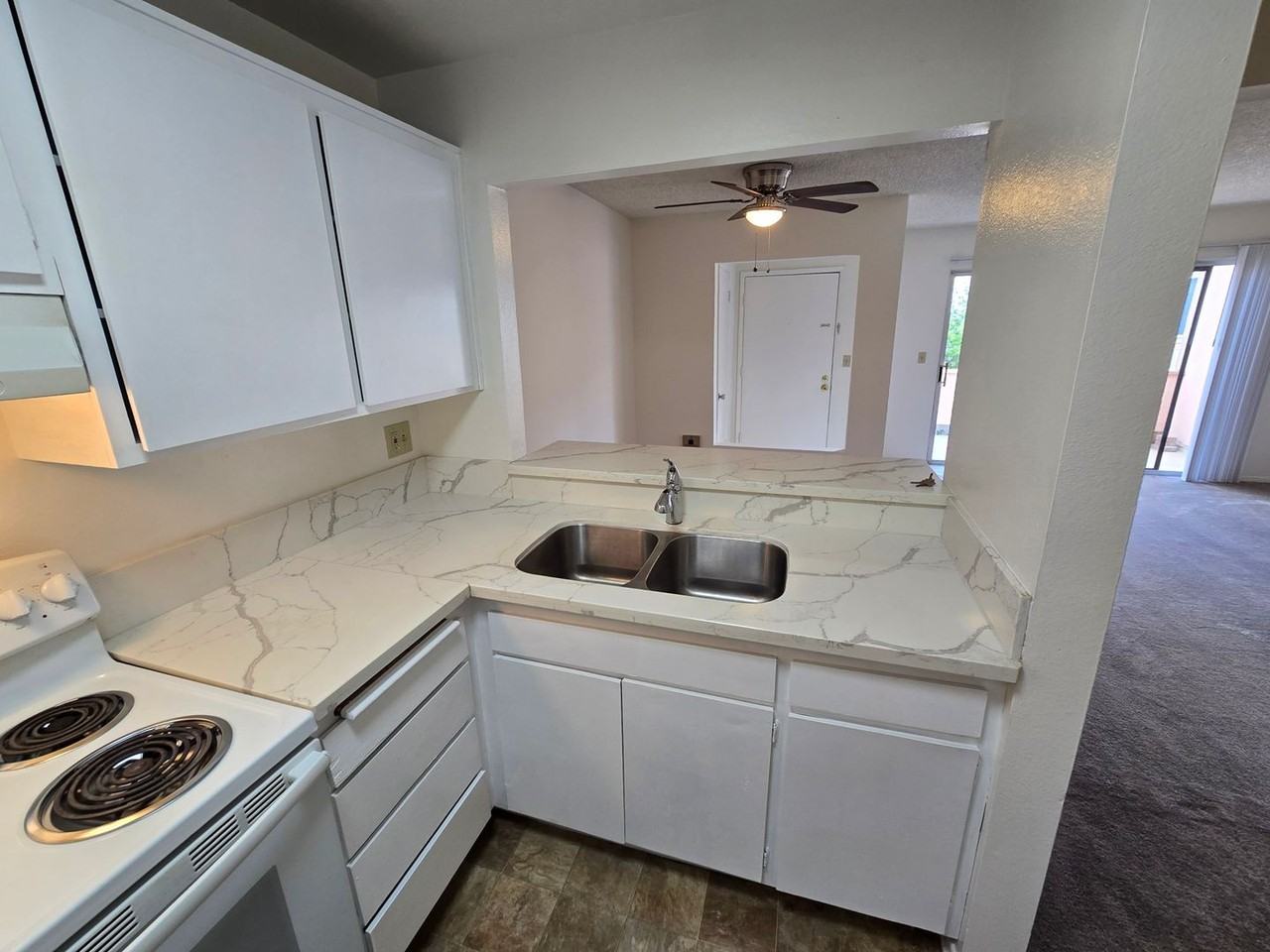 3250 Ashford St #O - Photo 5 of 11