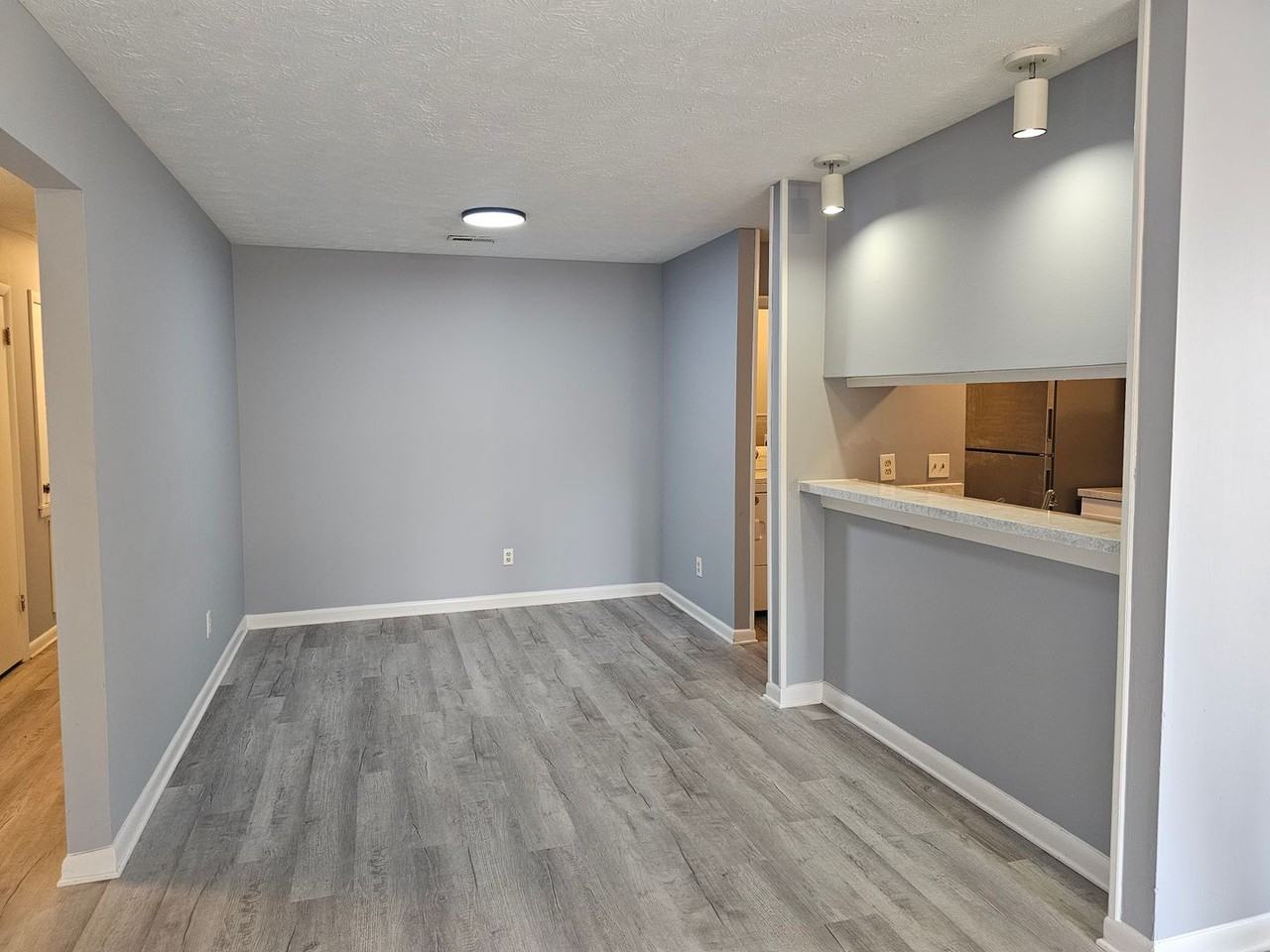 672 Bartons Landing Pl #1 - Photo 3 of 14