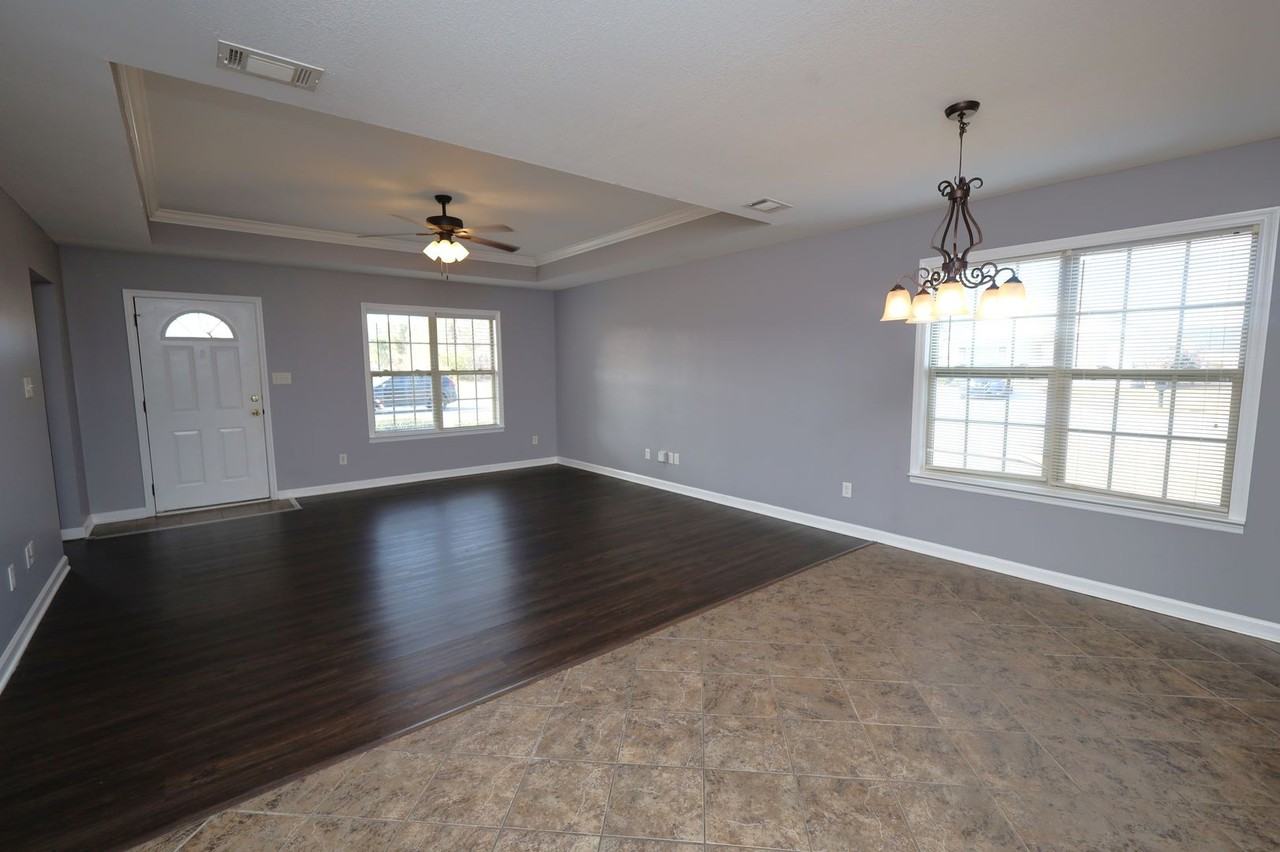 1445 San Bernardino Way - Photo 2 of 12