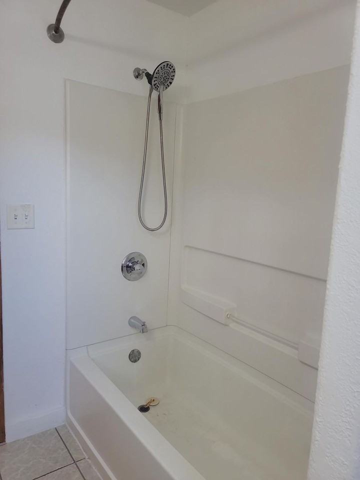 306 S Main Ave - Photo 7 of 11