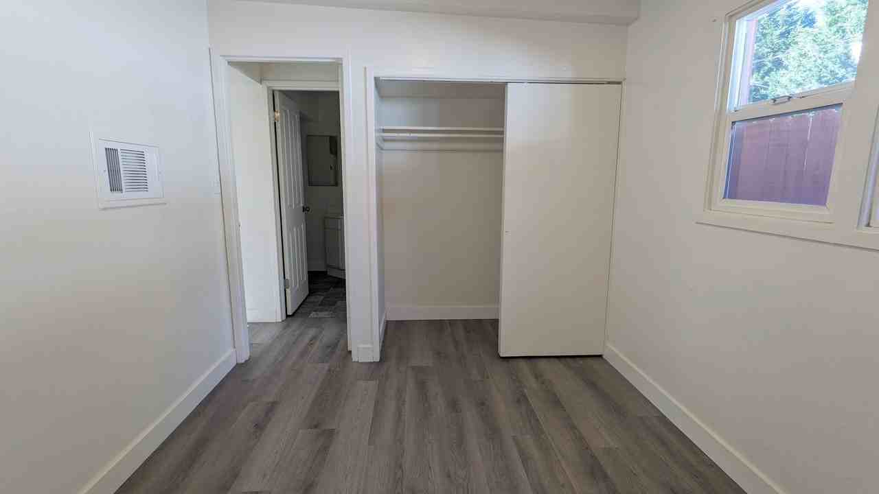 3983 T St - Photo 7 of 10