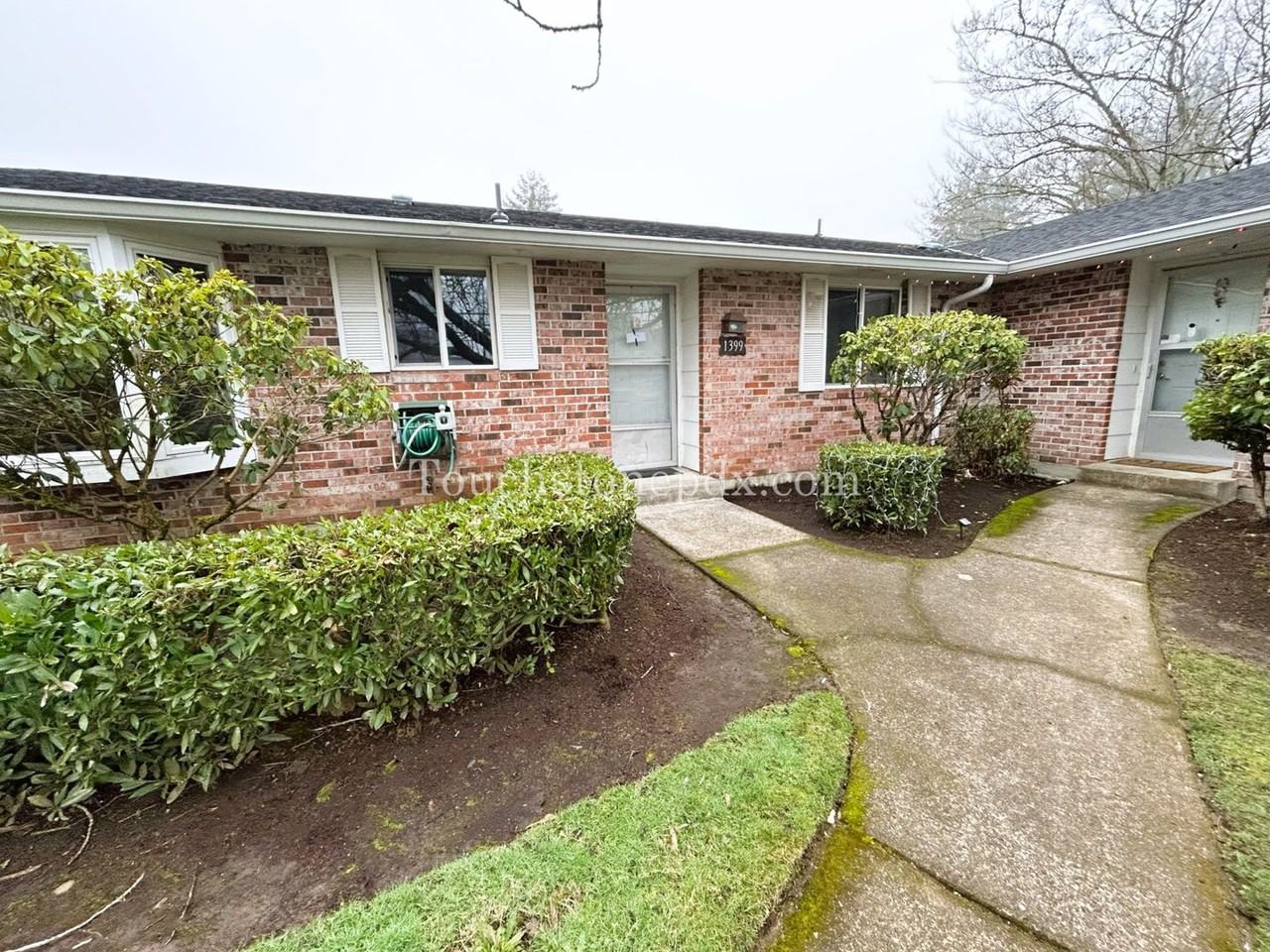 1399 Se 130th Ave - Photo 2 of 18