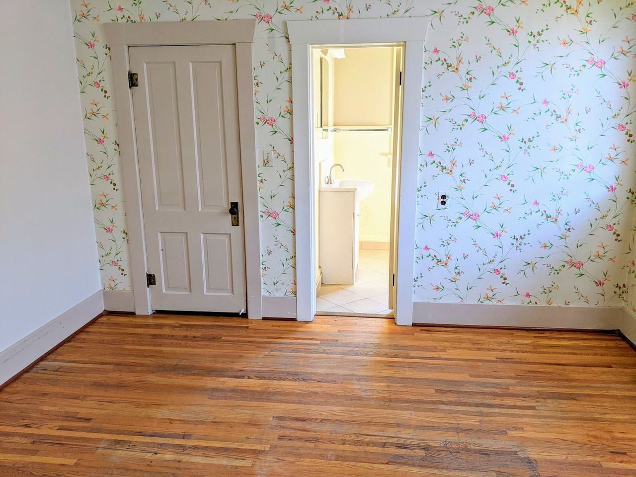 217 Sw 3rd St - Photo 5 of 6