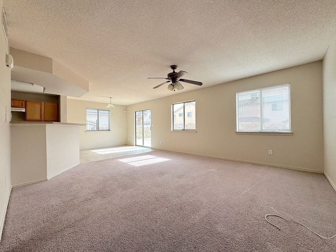 14064 Tierra Halcon Dr - Photo 4 of 27