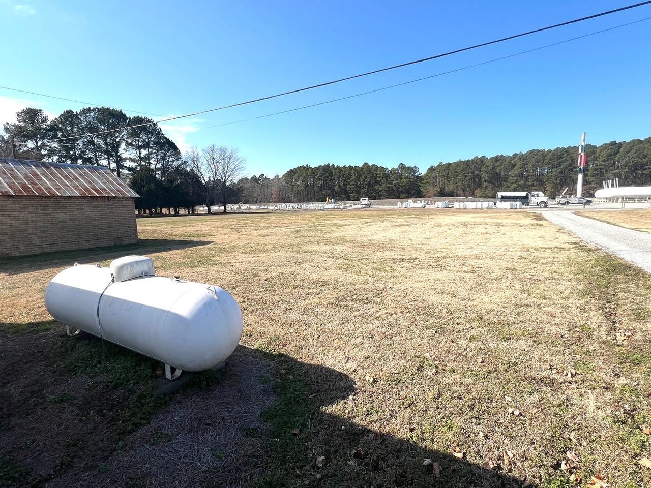 1787 Skippers Rd - Photo 7 of 18