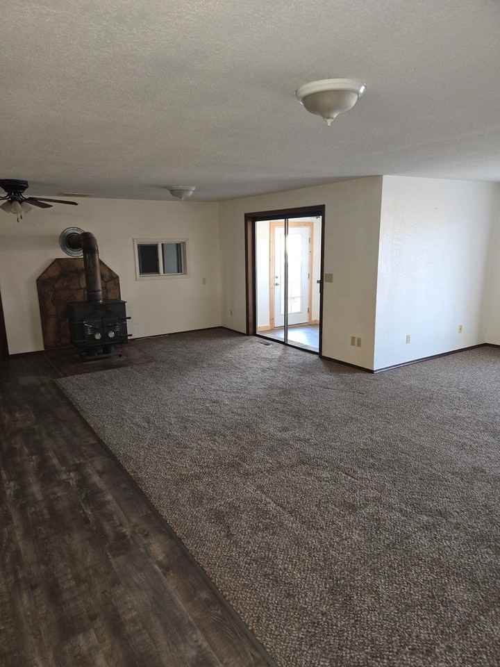 180 Nw 13th St - Photo 4 of 50