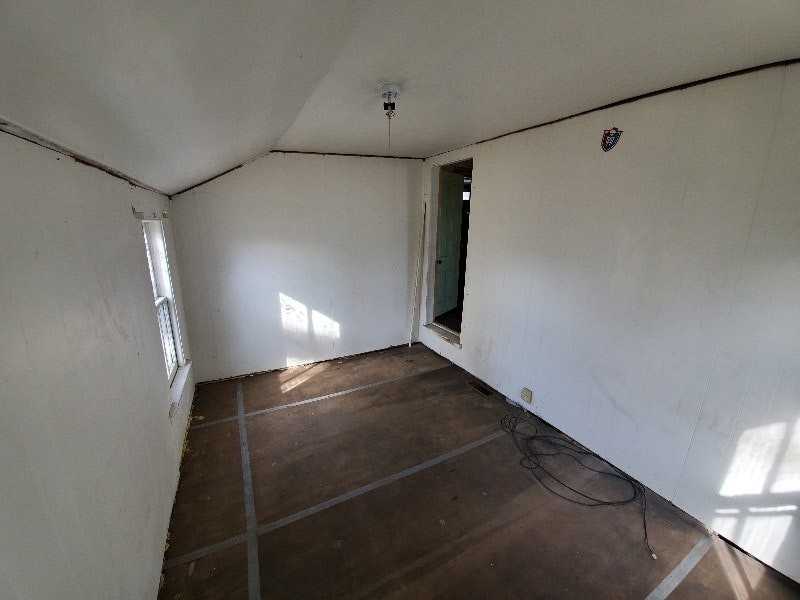 1103 Broadway Street - Photo 7 of 14