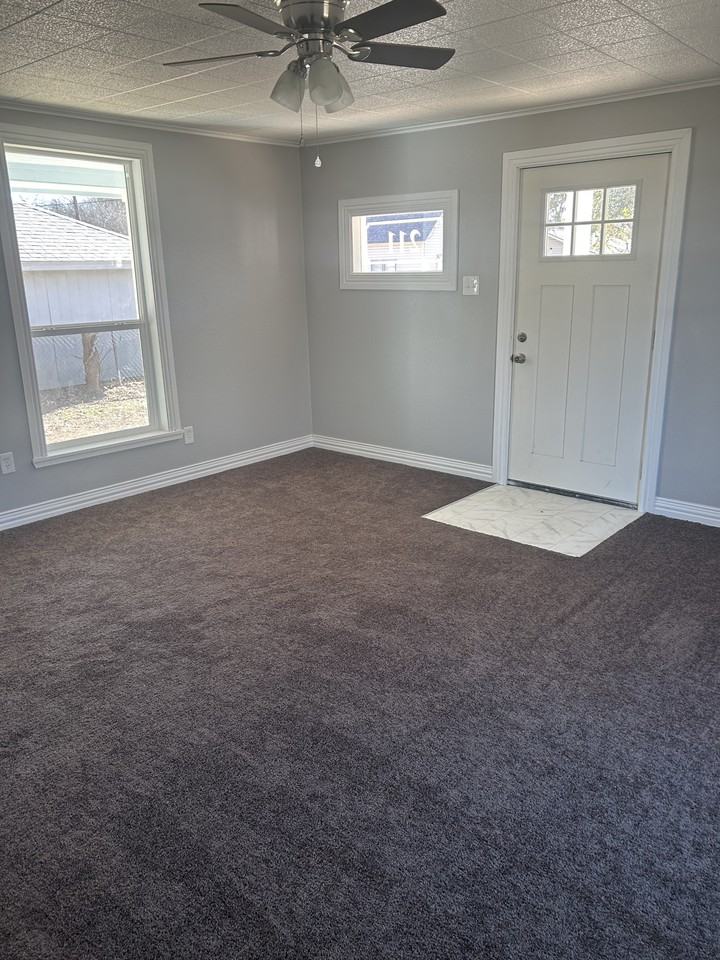 211 Mcclain St #NA - Photo 2 of 10