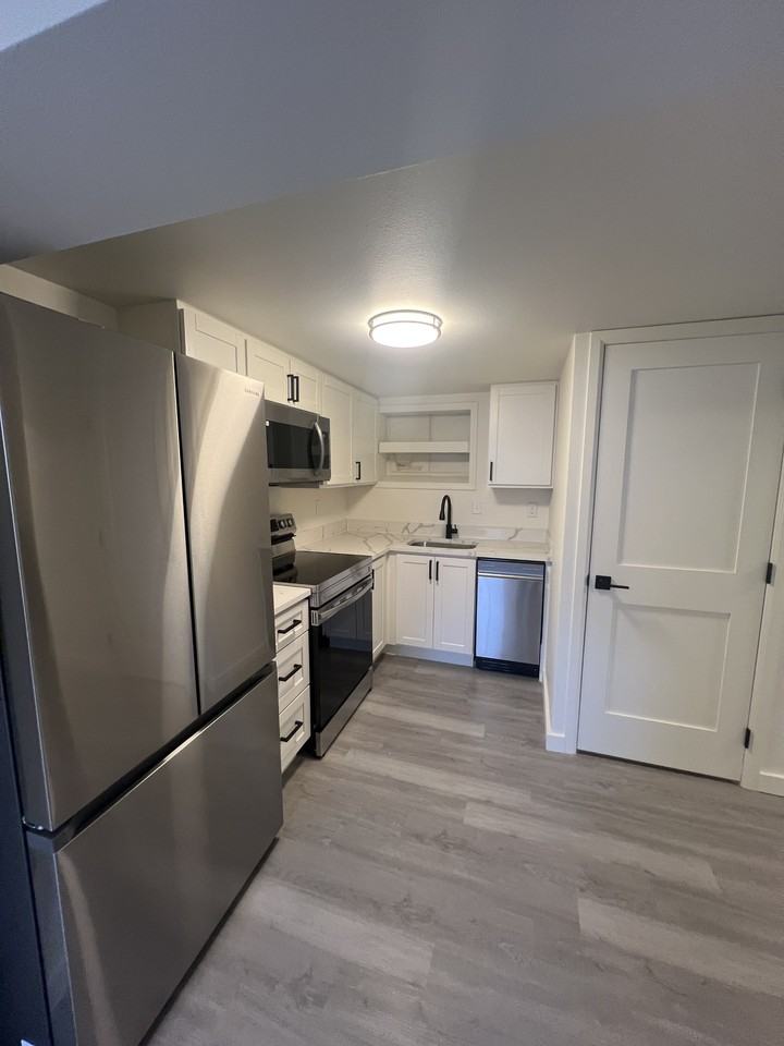 1903 Burwell St #2 - Photo 5 of 20