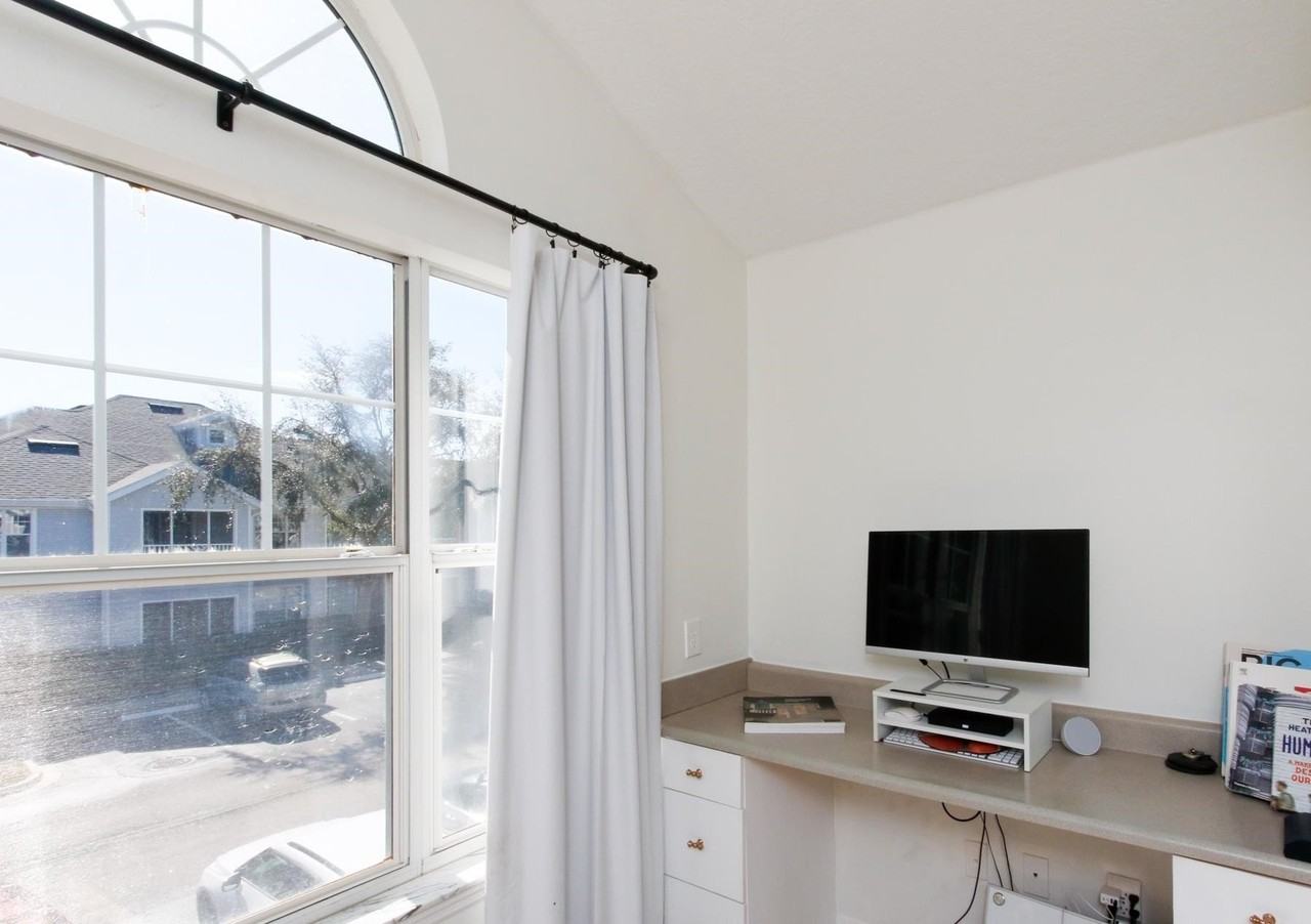 20208 Harbour Vista Circle - Photo 7 of 26