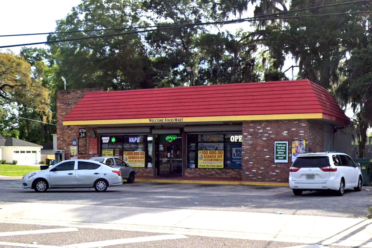 Arlington Rd N - Photo 4 of 23