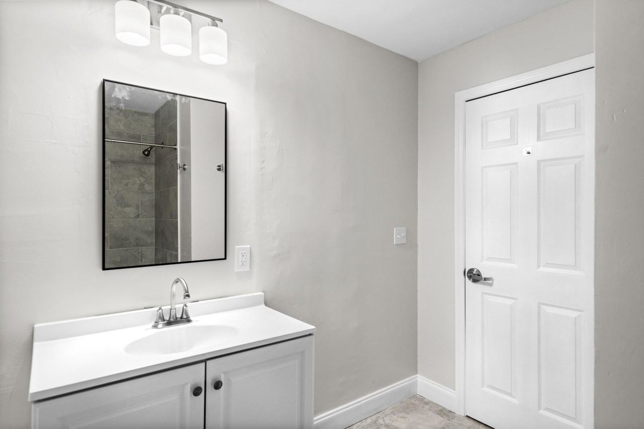 Arlington Rd N - Photo 5 of 23