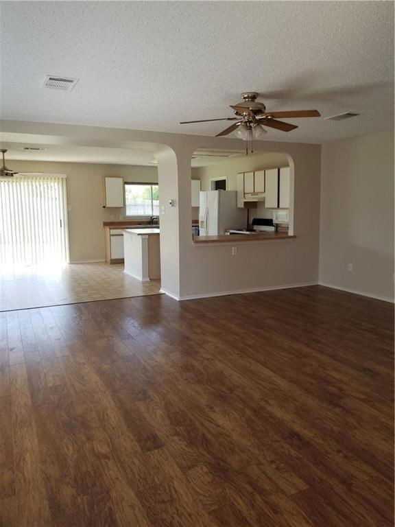 3708 Blue Cat Way - Photo 3 of 8