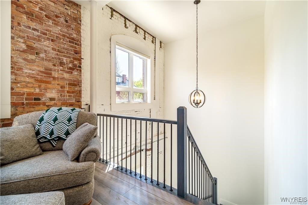 340 Bird Ave - Photo 4 of 26