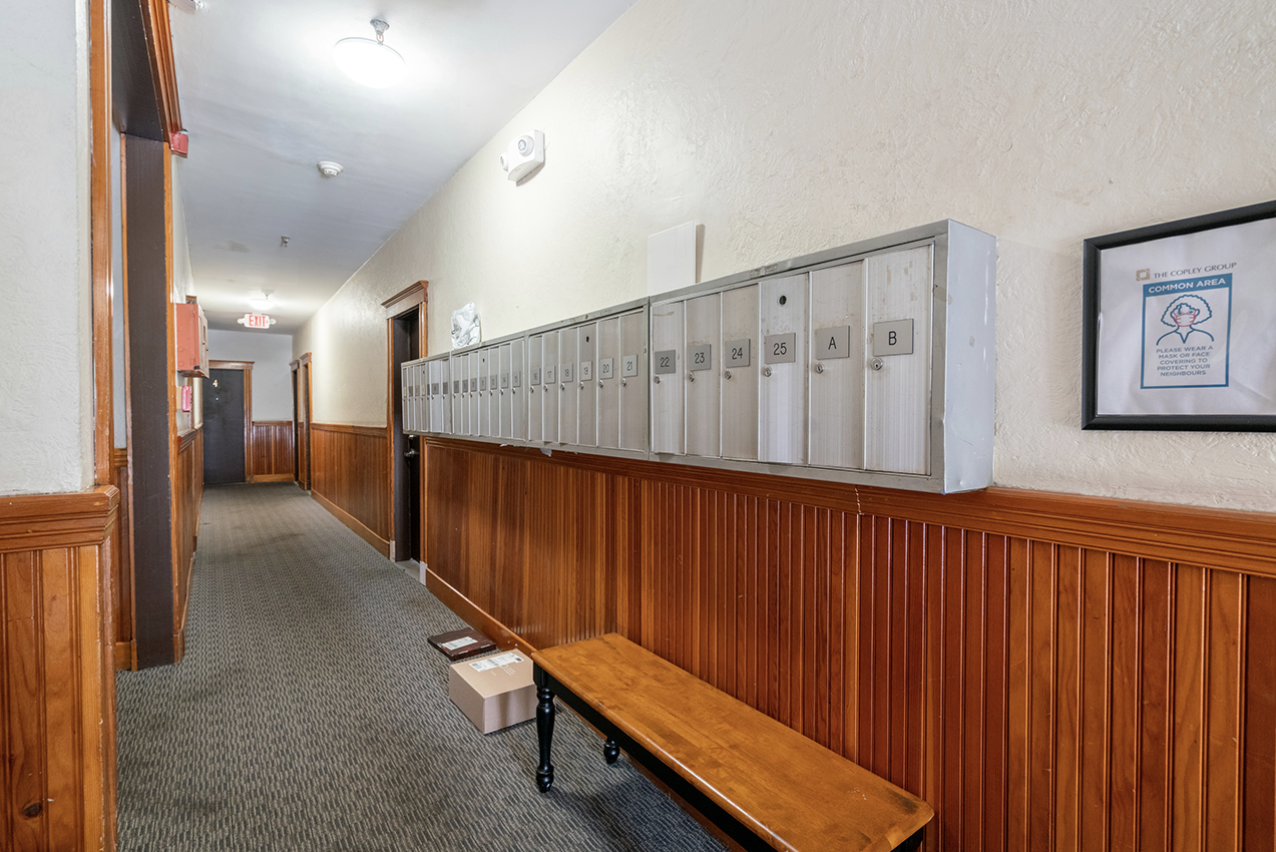 11 Peterborough St #4