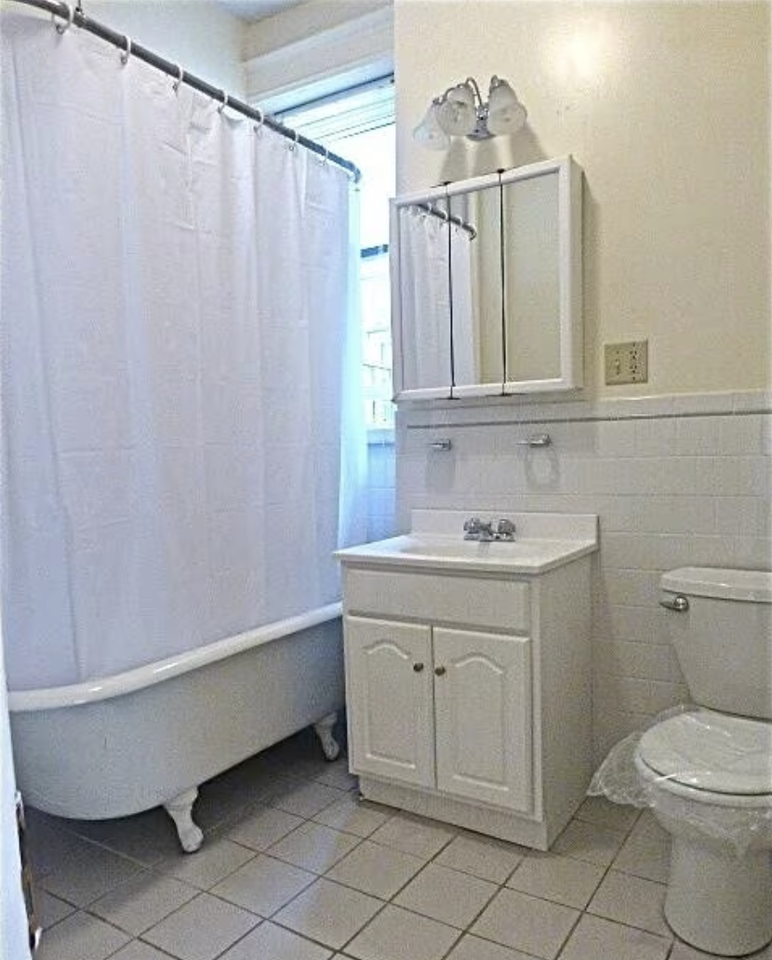 28 Queensberry St #9 - Photo 6 of 6