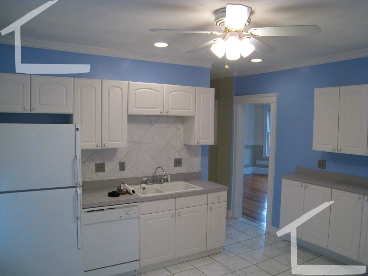 18 Bigelow St #1 - Photo 6 of 31