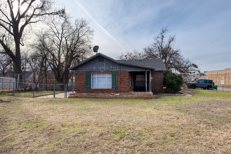 2000 Nw 38th St - Photo 3 of 19