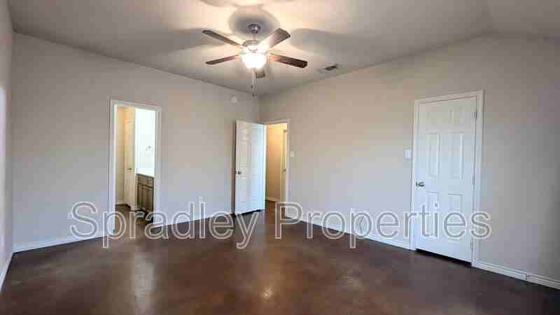 510A Pepper Spring Ct - Photo 6 of 9